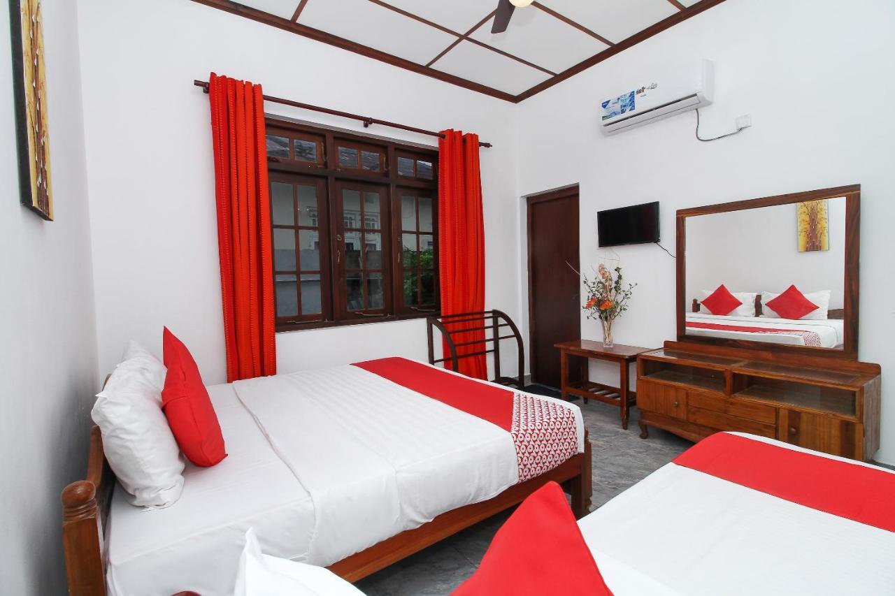 Leo'S Home Stay Dehiwala-Mount Lavinia Екстериор снимка