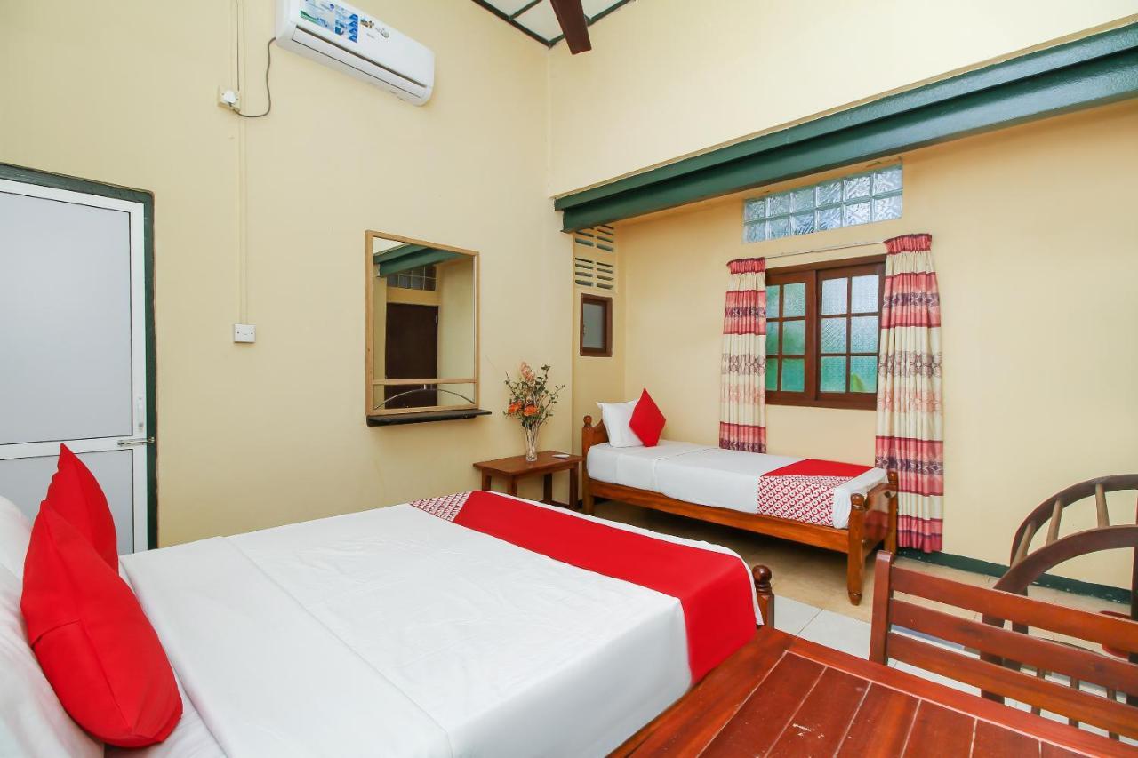 Leo'S Home Stay Dehiwala-Mount Lavinia Екстериор снимка